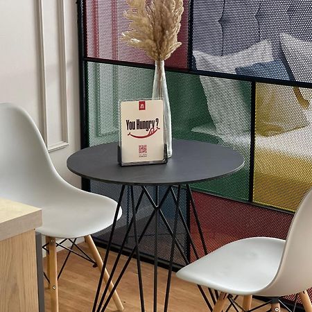 Myslym Shyri'S Apartments Tiranë Ngoại thất bức ảnh
