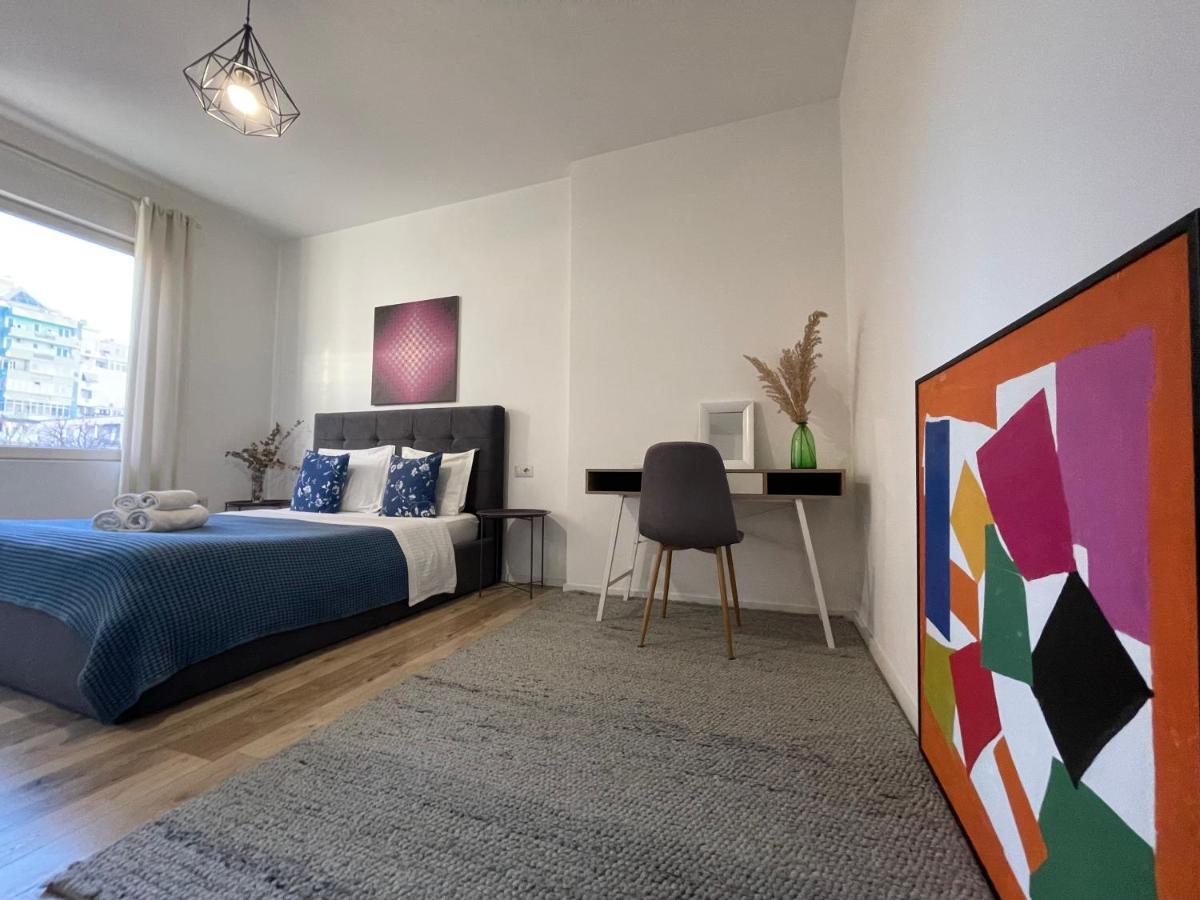 Myslym Shyri'S Apartments Tiranë Ngoại thất bức ảnh
