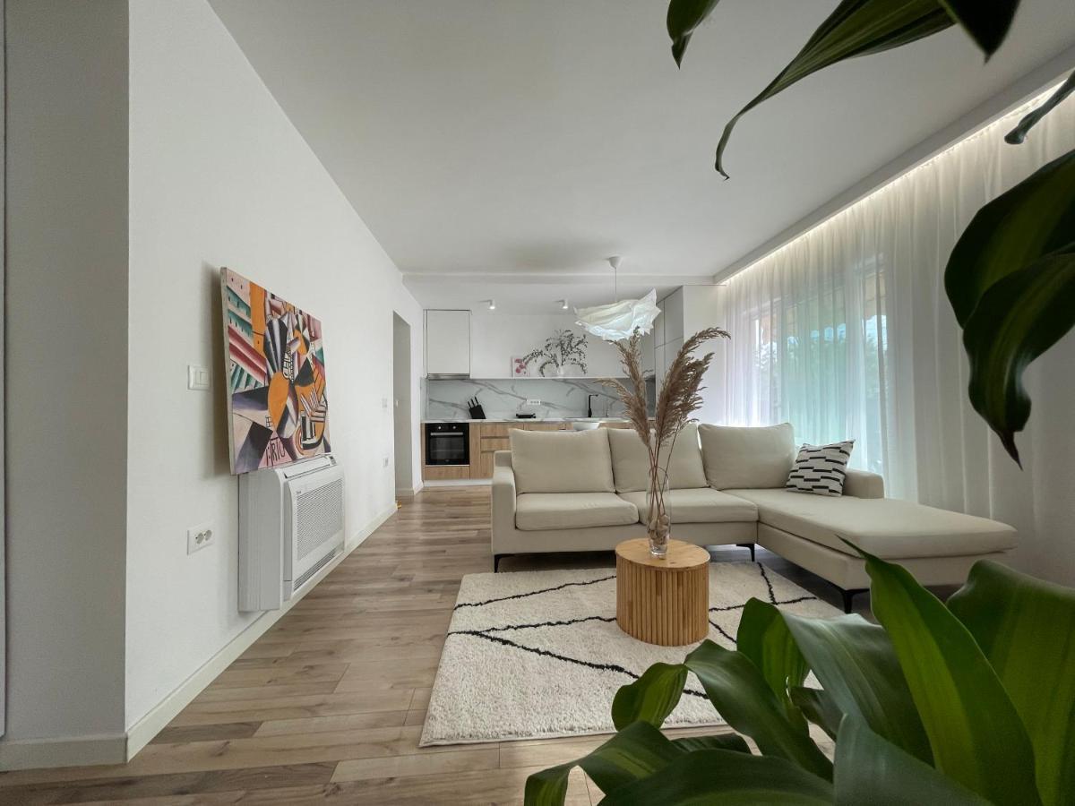 Myslym Shyri'S Apartments Tiranë Ngoại thất bức ảnh